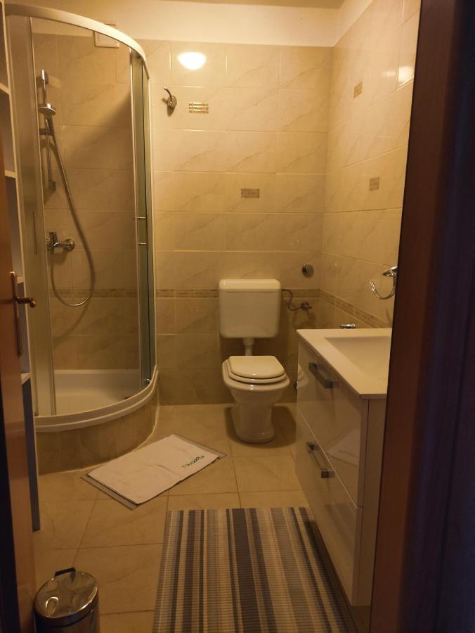Apartman Vesna 2 Persons Njivice Extérieur photo